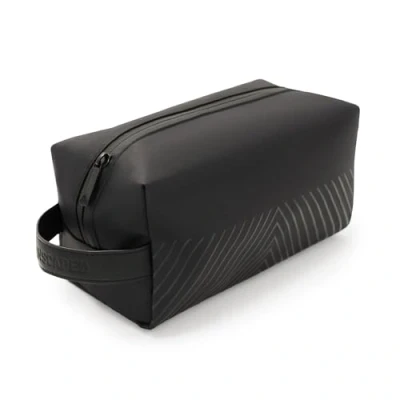 Afbeelding van MANSCAPED® The Shed 2.0 Premium toilettas voor heren, elegante organisatie en probleemloze dopp set, waterdicht ter bescherming van je verzorgingsgereedschap accessoires,, zwart.