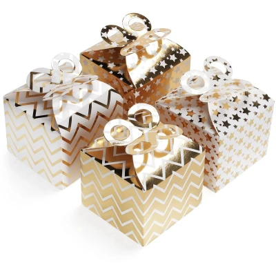Afbeelding van Belle Vous Wit &amp; Gouden Feest Geschenk Doosjes met Strikken (36 Pak) 9,5 x 8 cm Zig Zag Ster Loot Goodie Gable Bags Kinderverjaardagen, Voedsel, Babyshower Huwelijken