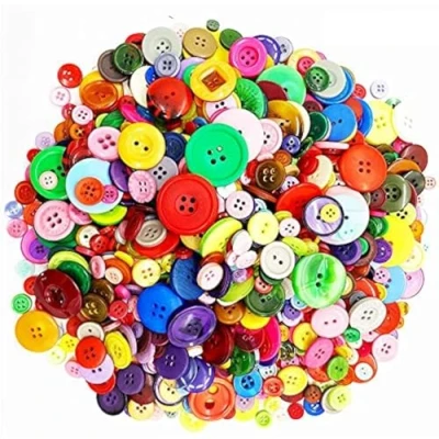 Afbeelding van 2000 stuks kleurrijke knopen om te knutselen, kunststof, harsknopen, kinderknopen, voor naaien, scrapbooking en gemengde maten kleuren