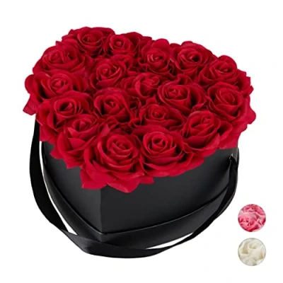 Afbeelding van Relaxdays Rozenbox in hartvorm, 18 rozen, robuust, zwart, duurzaam, 10 jaar, cadeau idee, decoratieve bloemdoos, rood, 13 x 21 19 cm