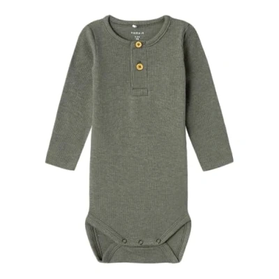 Image de NAME IT Nbmkab Body Noos pour bébé garçon, Olive poussiéreuse/détail : mélangé, 68