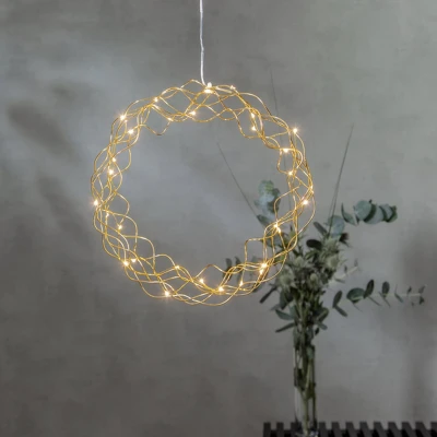 Afbeelding van Bronzen kerstkrans / deurkrans met 30 LED lampjes 30cm