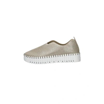 Afbeelding van Ilse Jacobsen dames Tulip Glimmer slip on met plateauzool in de kleur Zilver, maat: 36