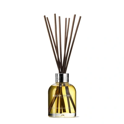 Afbeelding van Molton Brown Mesmerising Oudh &amp; Gold Accord Aroma Reeds Geurstokjes 150ml