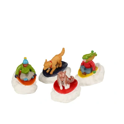 Afbeelding van Jouw Dog Snow Saucer Fun Set Of 4 Kerst koopt je goedkoop bij Warentuin. LEMAX