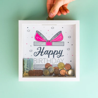 Afbeelding van Out Of The Blue Houten Spaarpot Happy Birthday