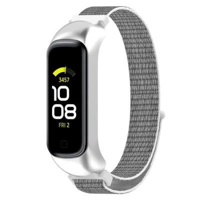 Afbeelding van Nylon sport loop band Wit / grijs Samsung Galaxy Watch Fit 2