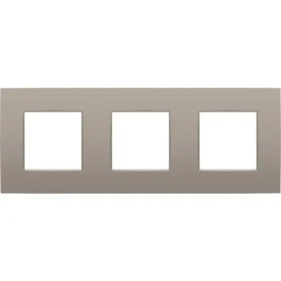 Afbeelding van Drievoudige afdekplaat, 71 mm centerafstand, Niko Intense bronze coated