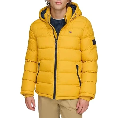 Image de Tommy Hilfiger Legacy Veste matelassée à capuche pour homme, Jaune, M