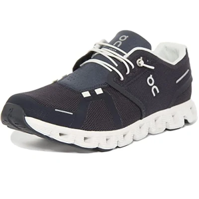 Afbeelding van On Running heren Cloud 5 sneaker met mesh details in de kleur Blauw, maat: 42