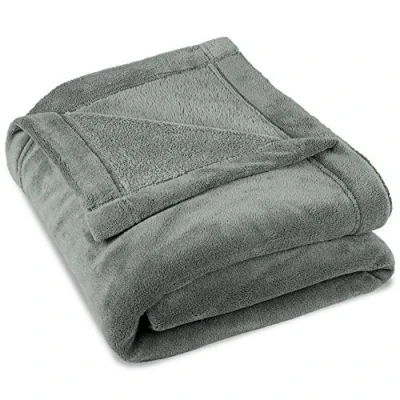 Afbeelding van CelinaTex Wollige knuffeldeken XXL 220 x 240 cm zilvergrijs deken bank warm woondeken zacht microvezel fleece Oeko TEX Montreal