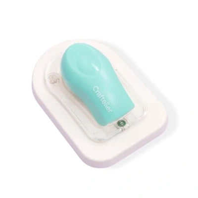 Afbeelding van Craftelier Speciale magnetische nietmachine voor papieren, foto&#039;s en andere scrapbooking materialen knutselwerken Turquoise · 1000 nietjes inbegrepen Capaciteit tot 5 papieren
