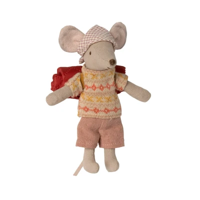 Afbeelding van Maileg knuffelmuis grote zus backpacker 13 cm