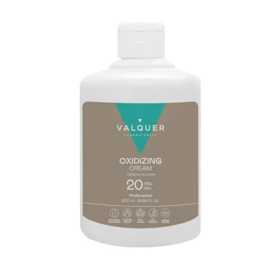 Afbeelding van Valquer Profesional Professionele gestabiliseerde zuurstofcrème, 20 volumes (6%). Permanente haarkleuring. Professioneel gebruik van kapsels. Veganistische formule 500 ml