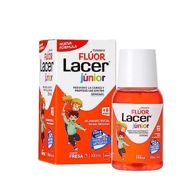 Afbeelding van Mondspoeling Lacer Aardbei Fluoride Junior (100 ml)