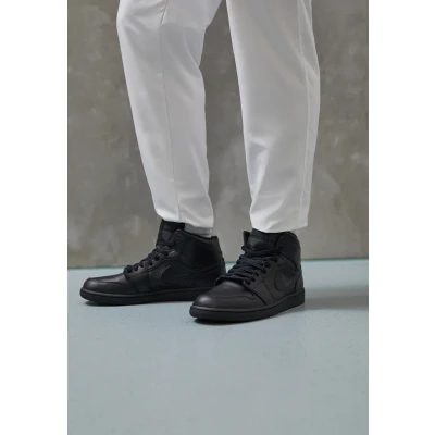 Afbeelding van Jordan AIR 1 MID Sneakers hoog, Heren, Maat: 49.5, Black Leer en textiel