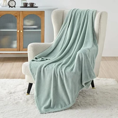 Afbeelding van BEDSURE Knuffeldeken, pluizige deken, fleece deken voor in de woonkamer, sofa, warm, winter, zacht, op bank, kinderen, zitbank, 130 x 15