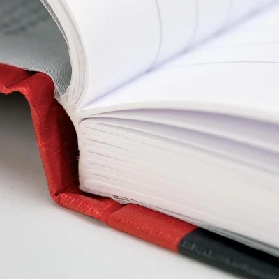 Afbeelding van Oxford BLACK N&#039; RED gebonden boek, 192 bladzijden, ft A4, gelijnd schrift