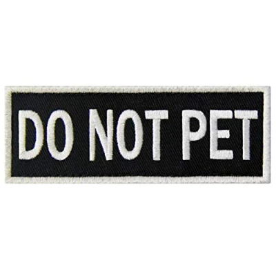 Afbeelding van Geborduurde badge met haak en gesp &quot;Do Not Pet