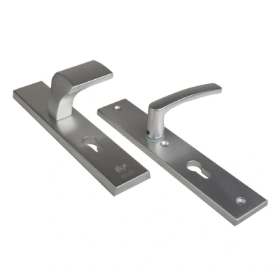 Afbeelding van Ami Veiligheidsbeslag schildgarnituur deurdikte 55/60 mm PC 55 Omkeerbaar zonder gatdeelkruk 251 x 50 F1