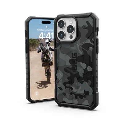 Image de UAG Pathfinder SE Case for Apple iPhone 15 Pro Max [6.7in] Midnight Camo Coque de protection pour téléphone portable compatibilité avec MagSafe pare chocs en TPU camouflage noir minuit