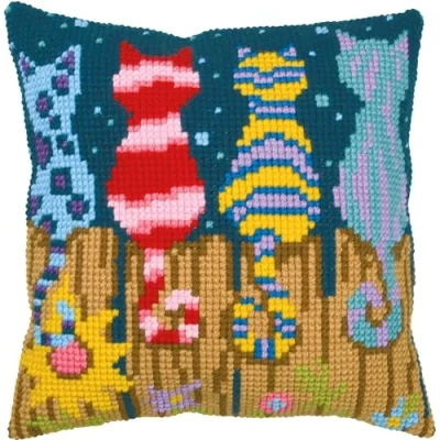 Afbeelding van Vervaco Kruissteekkussen kit Katten op hek PN 0223935