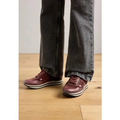 Afbeelding van Gabor Baskets basses pour femme, chaussures largeur supplémentaire confortable (H), Merlot Combi 38, 36 EU Weit