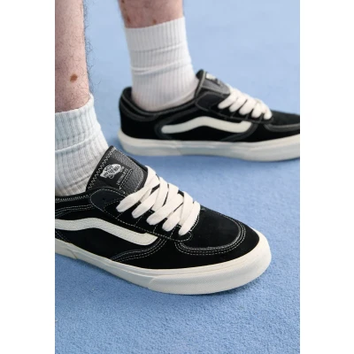 Afbeelding van Vans Rowley Classic Unisex Sneakers laag, Maat: 36, Black/marshmallow Veloursleer