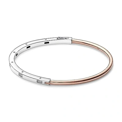 Afbeelding van Pandora Signature tweekleurige I D geplaveide armband in sterling zilver en 14 karaats roségoud verguld metaal met heldere zirkonia, Roségoud, zirkonia