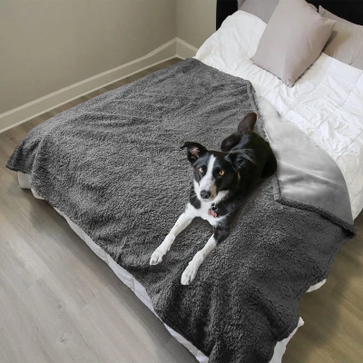 Afbeelding van Hondendeken waterdicht, wasbaar hondenbed pluche en antislip waterdicht met superzachte sherpa hondenmat huisdierdeken voor hond puppy&#039;s kat binnen buiten bank 203 x 152 cm