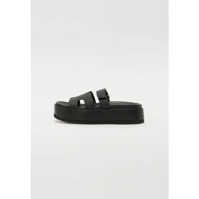Afbeelding van Steve Madden Bigmissile Pantoffels, Dames, Maat: 40, Black action Leer