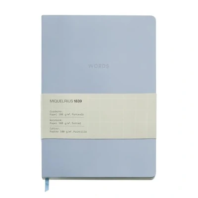 Afbeelding van Miquelrius Notitieboek A5 (148 x 210 mm), gelinieerd aan de binnenkant gestippeld, 64 vellen wit 100 g/m², omslag van gevoerd karton, kleur grijs
