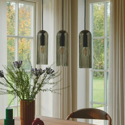 Afbeelding van Hanglamp Miella, 3 lamps, geribbeld glas, rook/zwart