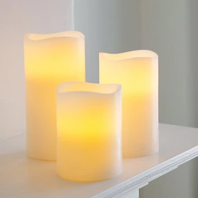Afbeelding van Lights4fun 3 stuks led kaarsen op batterijen van echte was