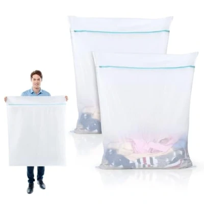 Afbeelding van Grote wasnet waszak XXL 90 x 110 cm 2 stuks. Herbruikbare wasnetten met ritssluiting groot voor wasmachine.