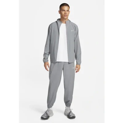 Afbeelding van Nike Performance FORM Trainingsvest, Heren, Maat: Small, Smoke grey reflective silv