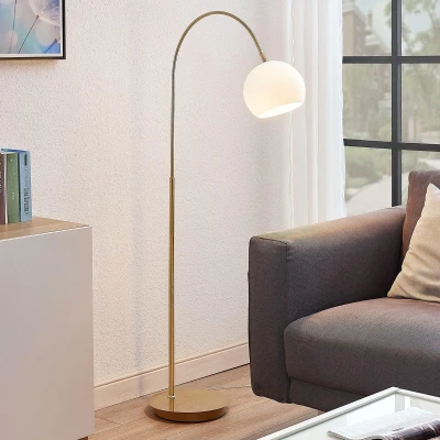 Afbeelding van Lindby booglamp 1licht glas, metaal H: 140 cm E27 opaalwit, mat messing