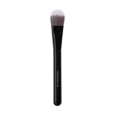 Image de Chanel Pinceau fond de teint N100
