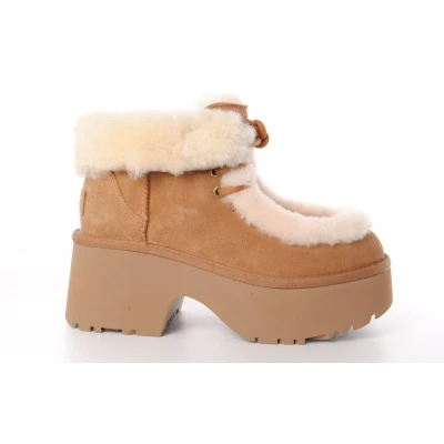 Afbeelding van Ugg dames veterboot Esmee Lace Up suède camel