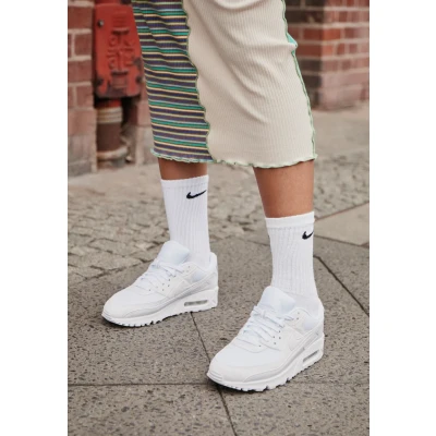 Afbeelding van Nike Sportswear W AIR MAX 90 Sneakers laag, Dames, Maat: 37.5, White Imitatieleer/ textiel