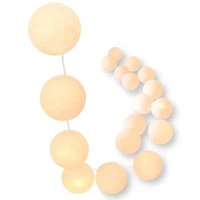Afbeelding van Creativecotton ledstrip met katoenen bollen, timer en dimmer (Honey, 35 lampen).