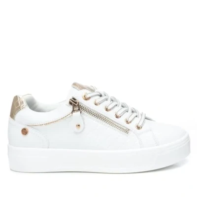 Afbeelding van XTI 143625 Trainer WIT
