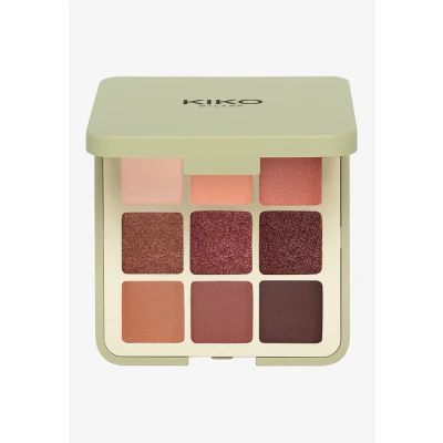Afbeelding van KIKO Milano Green Me Oogschaduwpalet 102, palet met 9 oogschaduw verschillende finishes: mat, parelmoer en metallic
