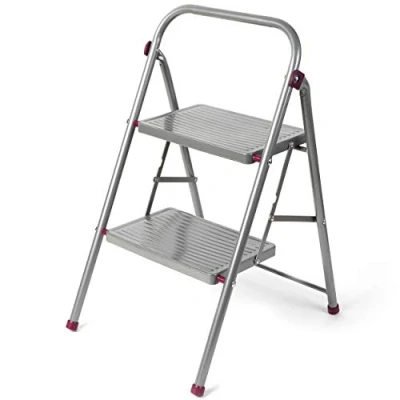 Image de Kleeneze KL068491EU Escabeau Pliable à 2 Marches, Robuste Marchepieds Pliant de Bricolage, pour Intérieur/Extérieur, Max capacité 150 kg, 80 cm, Rose/Gris