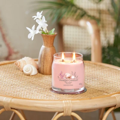 Afbeelding van Yankee Candle Geurkaars Medium Jar Pink Sands 368 gr