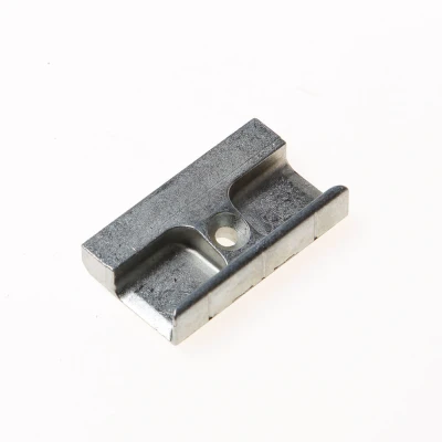 Afbeelding van Sluitplaat hout vlak sponning 28mm zilve