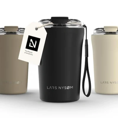 Afbeelding van LARS NYSØM &#039;Rørelse&#039; Thermo Coffee Mug to go 380ml BPA vrij Met Isolatie Draagriem &amp; Tritan Deksel Onyx Black