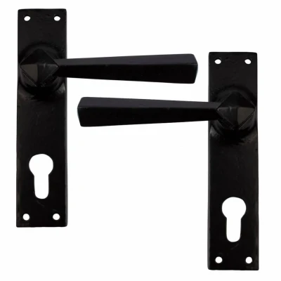 Afbeelding van Good in Style Deurkruk op schild cilinderslot pc maat 92