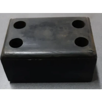 Afbeelding van STOOTBLOK RUBBER T.B.V. VRACHTWAGEN