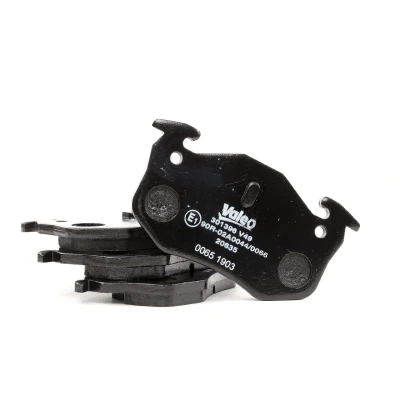 Afbeelding van VALEO 301396 Remblokkenset FIRST Achteras Excl. slijtage waarschuwingscontact Zonder anti kreukplaat RENAULT: MEGANE 1 Cabriolet, CLIO 2